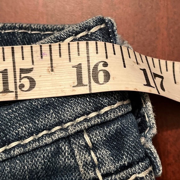 Big Star Mid Rise Bootcut Jeans Sz 28 Dark Distressed Denim Frayed Bottoms - Picture 9 of 12